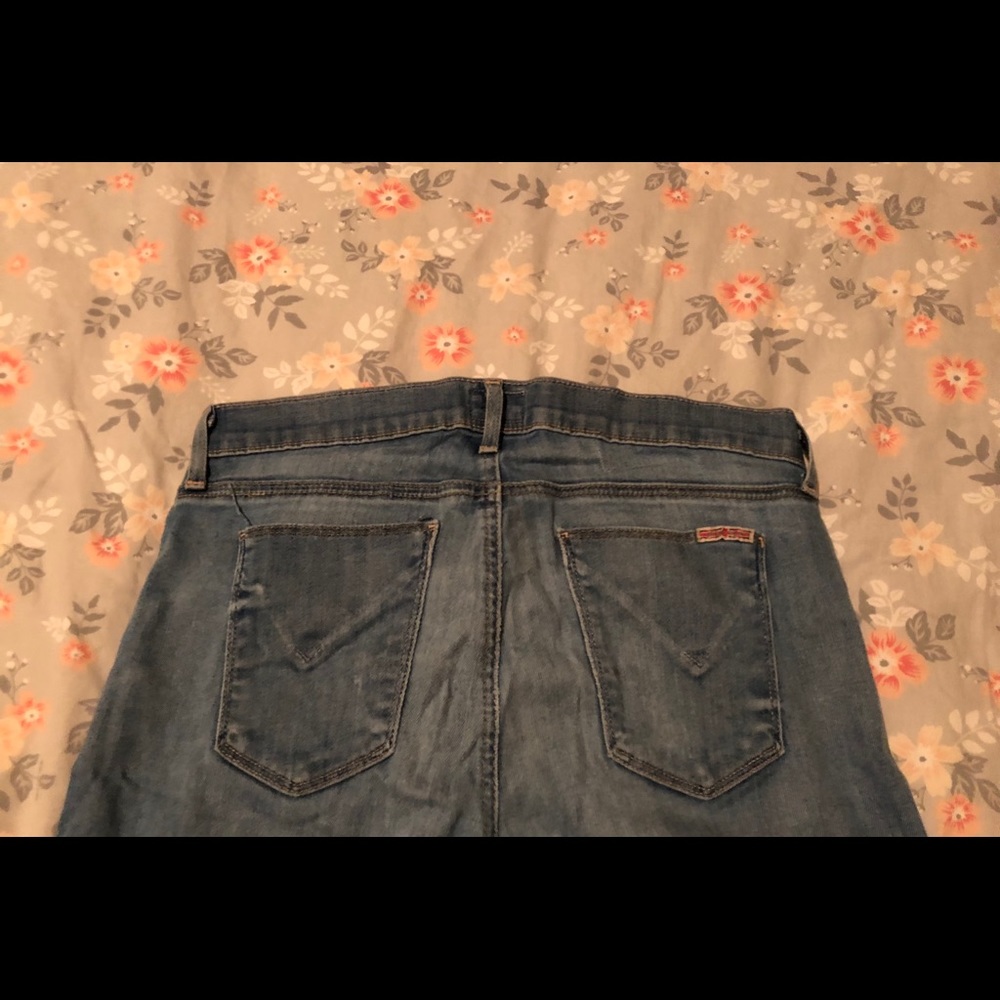 Hudson ultra lightweight skinny jeans size 28